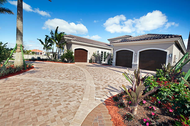 Best Affordable Driveway Paving  in Shelbyville, TN